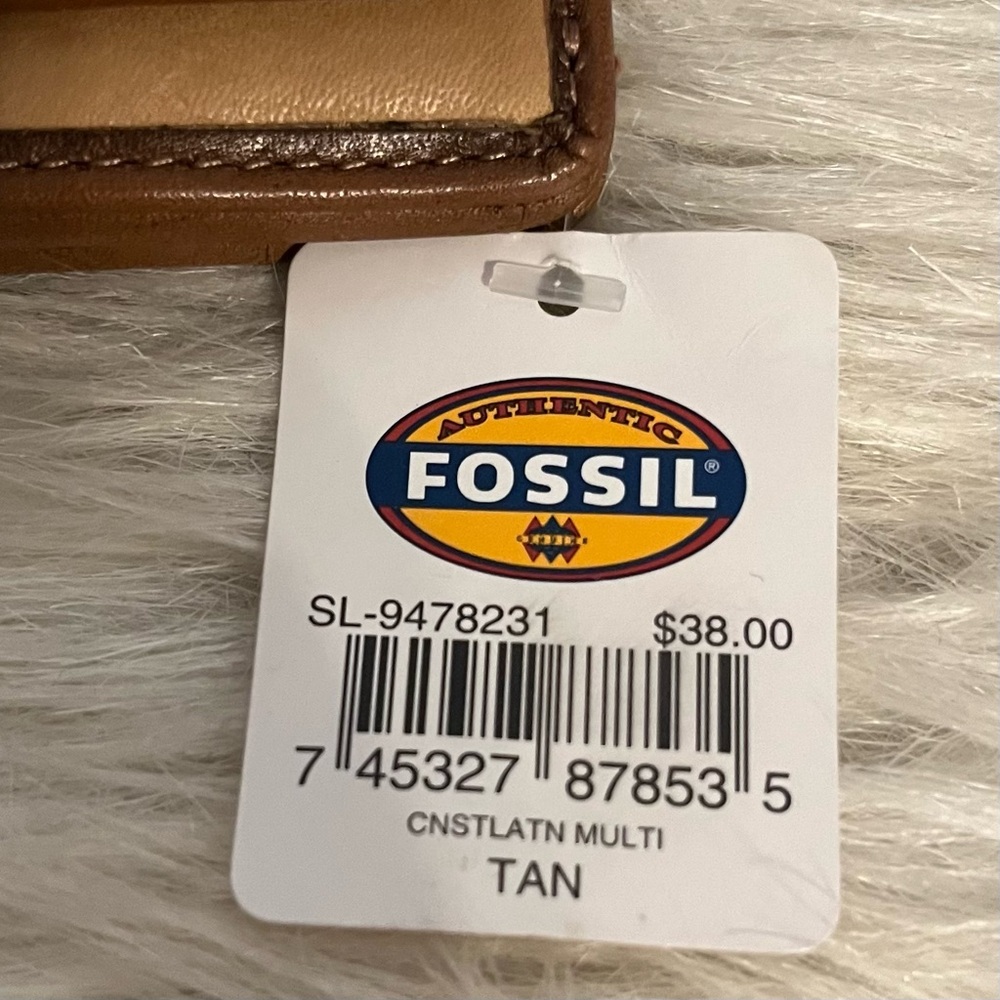 Fossil Beige and Brown Leather Wallet with Floral Studs - Picture 2 of 15